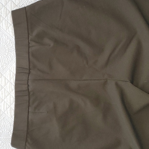 "J. JILL" PONTE SLIM LEG, Pull On PANT SIZE M, COLOR BLACK - Picture 4 of 12